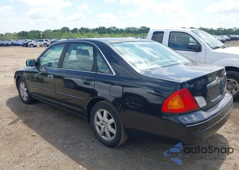 2000 Toyota Avalon Xl/Xls z USA, uszkodzony, nr VIN 4T1BF28B9YU062165